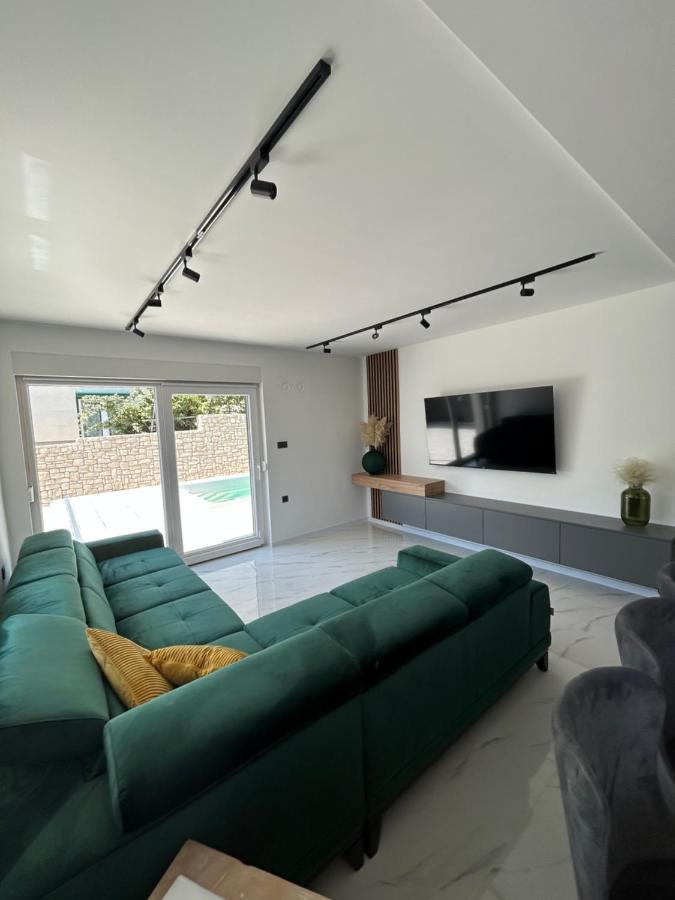 Villa Kety バスカ エクステリア 写真